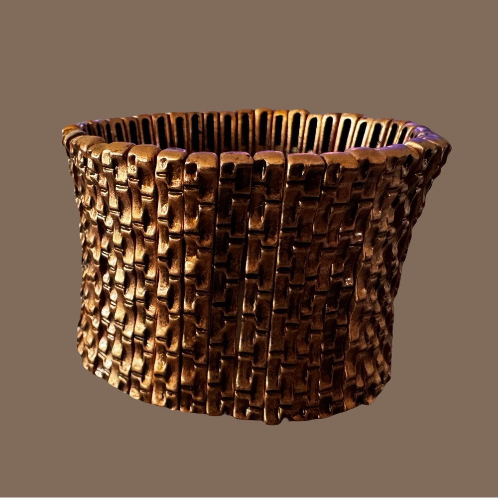 Gold-Toned Bracelet